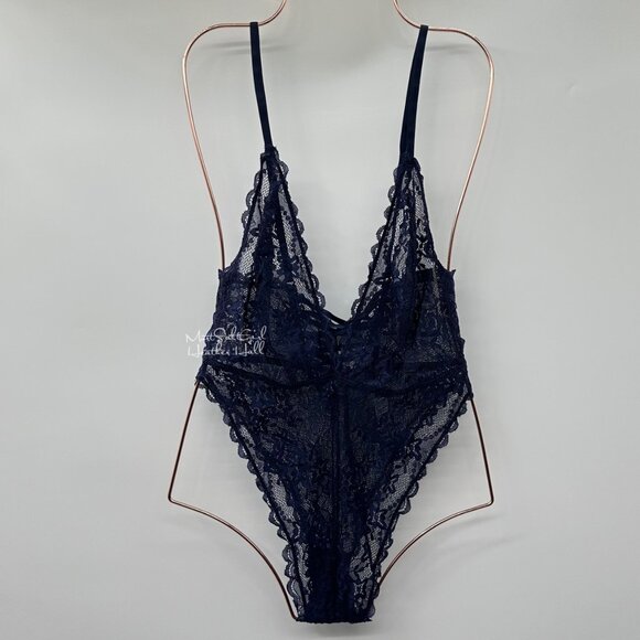 Just Sexy Lingerie NWT Navy Blue Lace Bodysuit with Deep V-Neck Size Medium - Picture 1 of 4